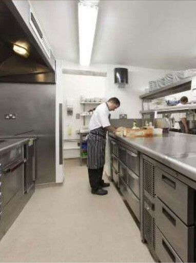 Kattovalaisin Philips Coreline 3700/6000lm CCT 3lj. L1440