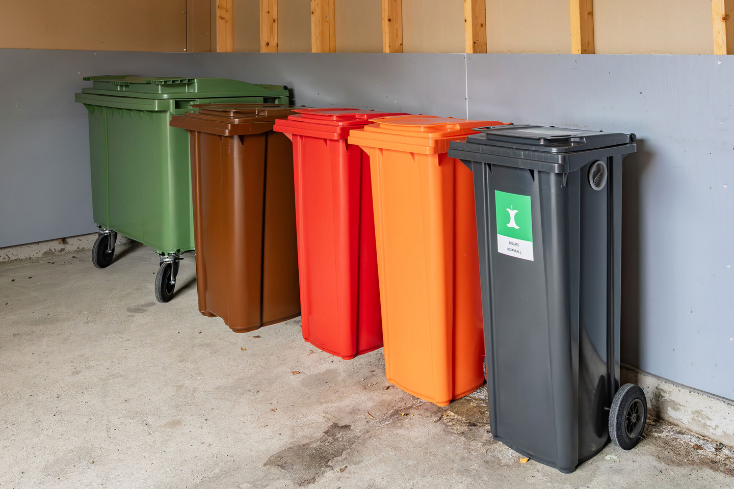 Biojäteastia Helesi 240 ruskea säädettävällä tuuletuksella