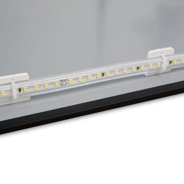 ValopeiIi Tammiholma Tipperary 70x80cm 25W mustalla kehyksellä