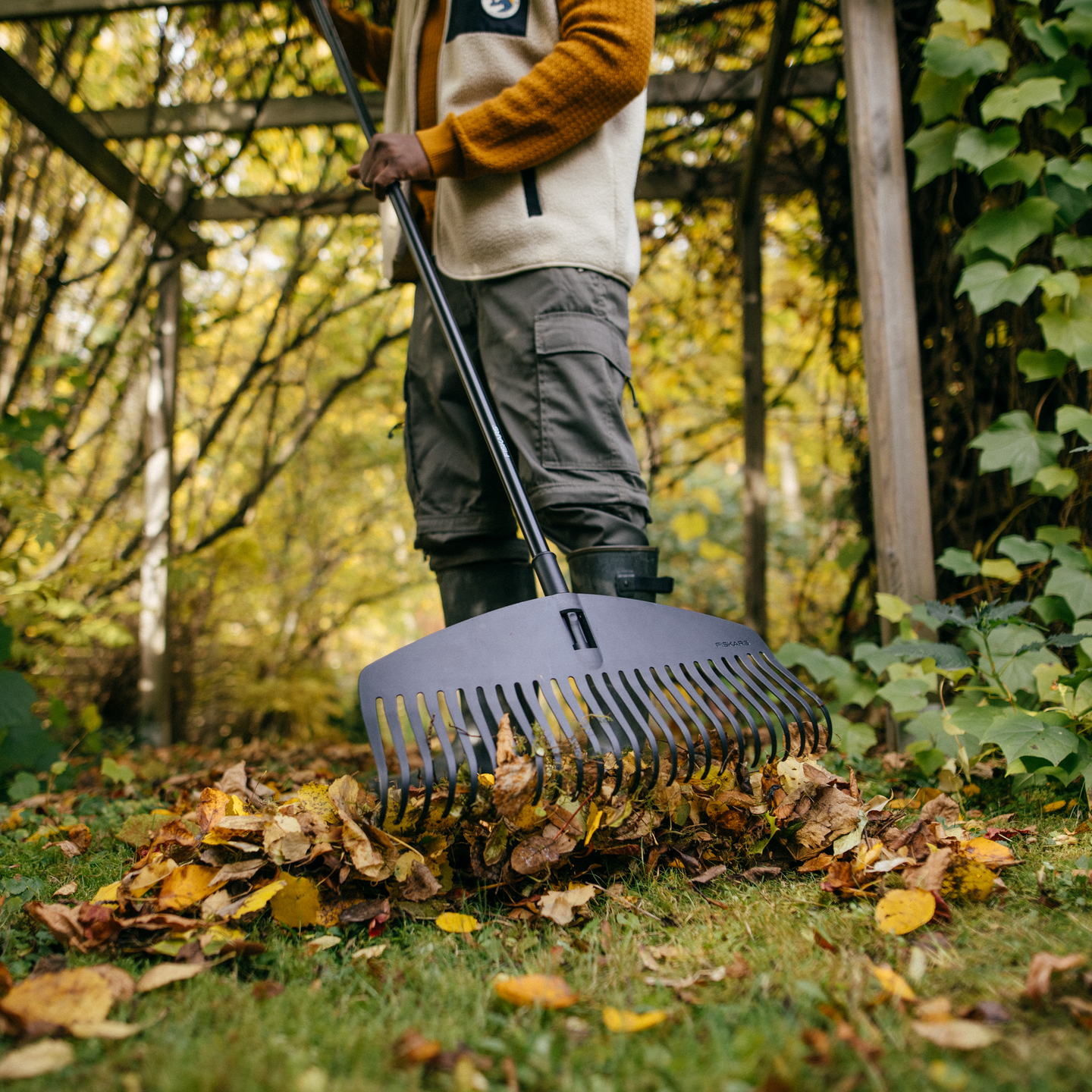 Lehtiharava Fiskars Solid L 1003465