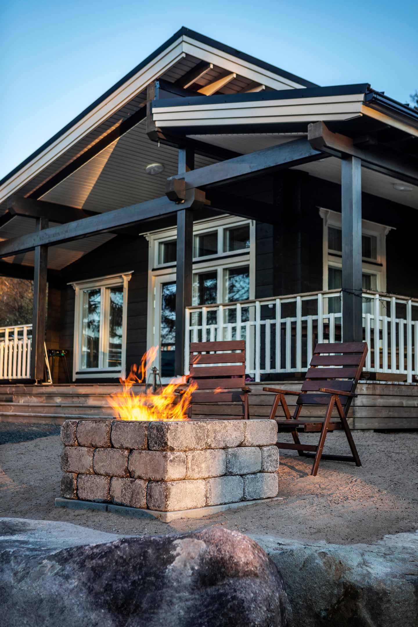 Nuotiopaikka HB Firepit musta