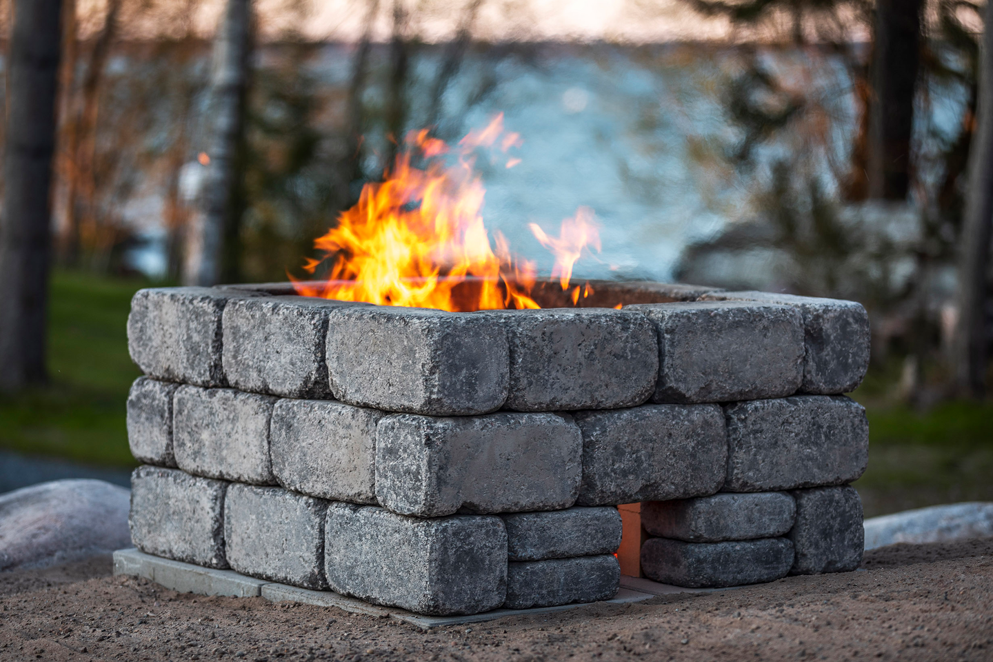 Nuotiopaikka HB Firepit musta