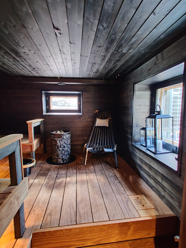 Sähkökiuas Mondex Tahko E2 10,5kW musta