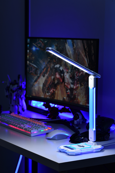 Pöytävalaisin Focuslight E-Sport 9W+3W RGB led langaton latausasema valk.