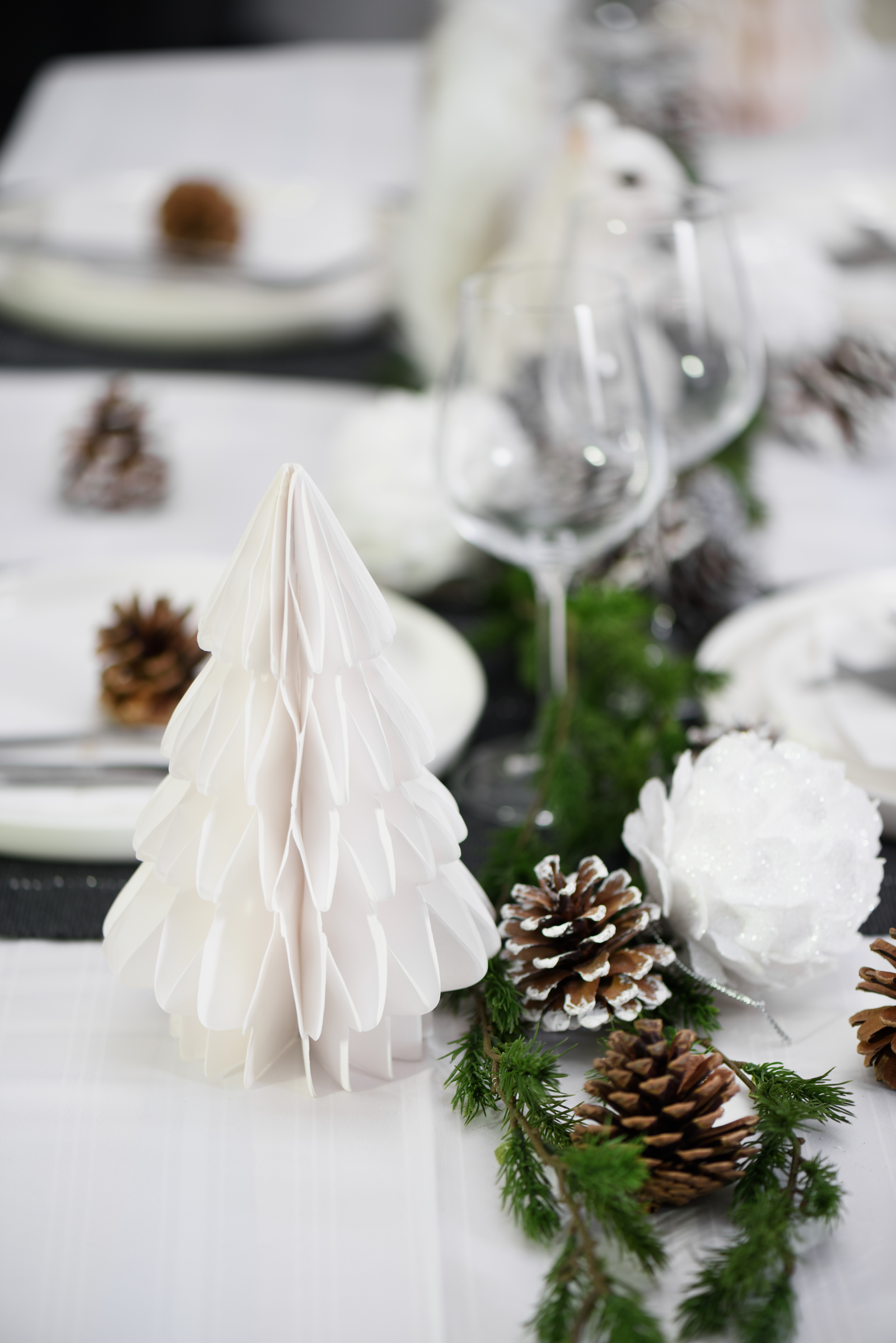 Paperikuusi Winteria 30cm valkoinen