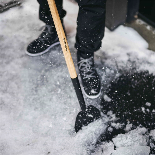 IS OCH BARKJÄRN FISKARS