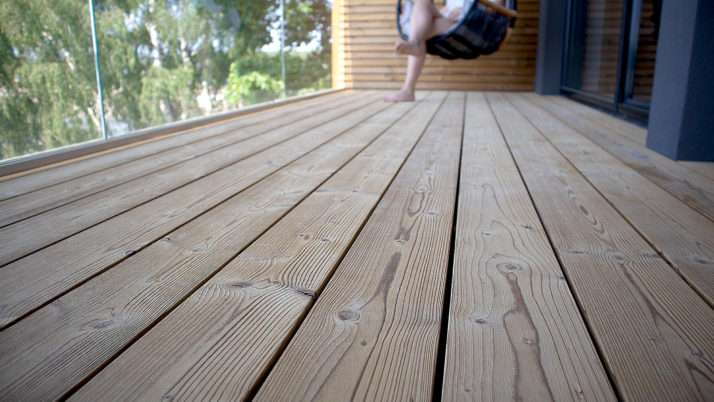 Terassilauta Luna Profix 2 SHP 26x140x5100 harjattu lämpökäsitelty kuusi