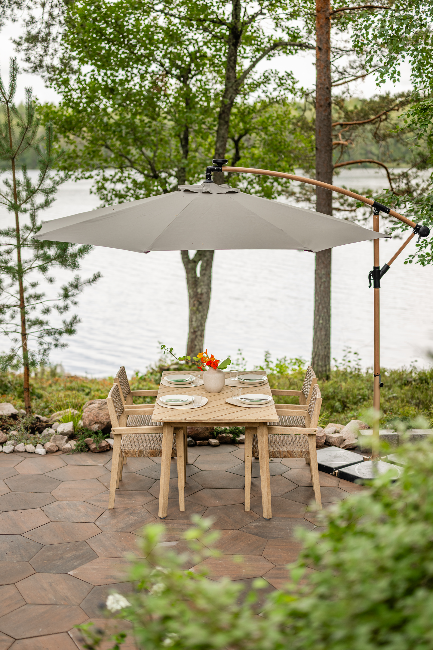 LED-PARASOLL CELLO PISA GRÖN 300CM