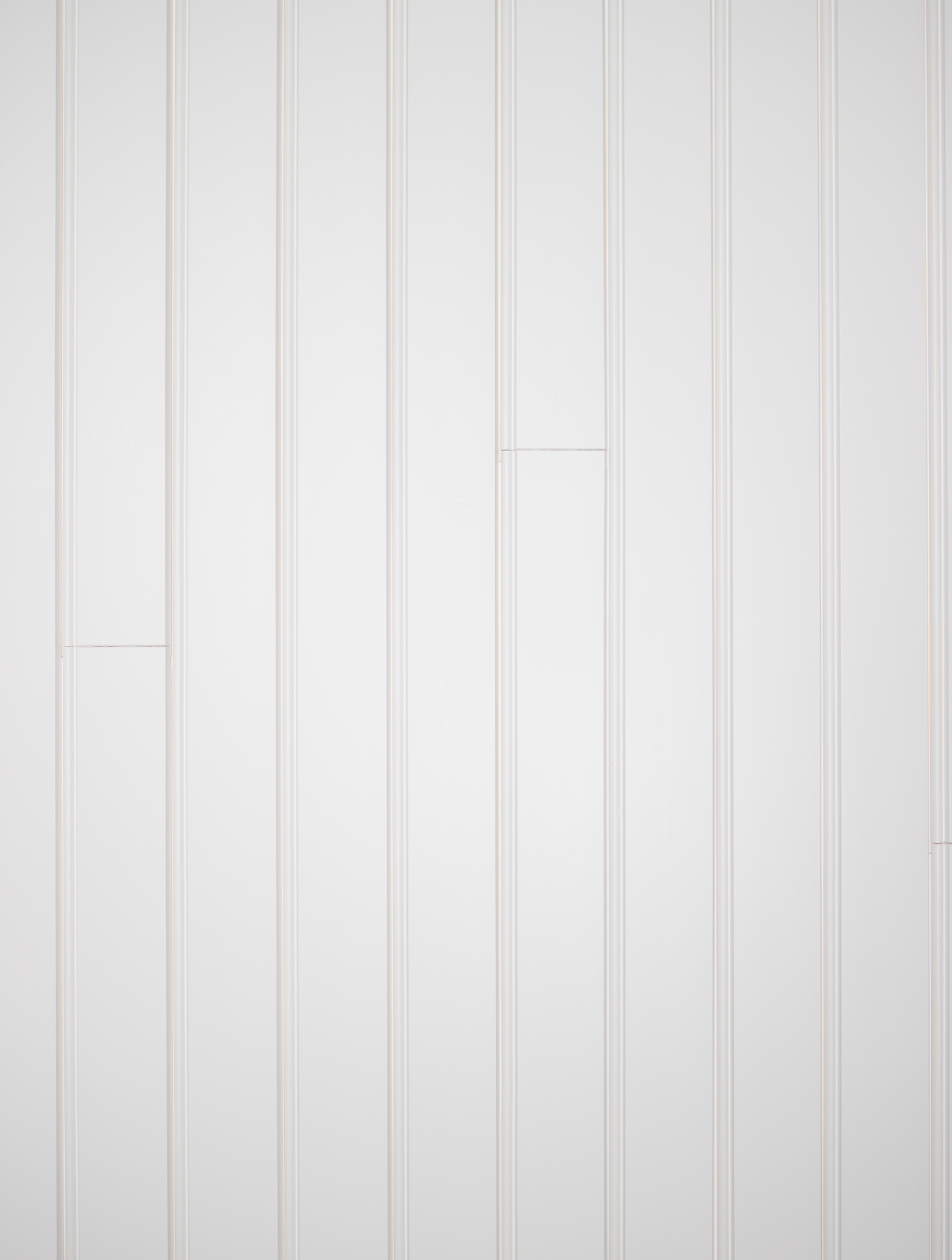 Sisustuspaneeli 15x95x2980 helmi päätypontattu mänty valkoinen