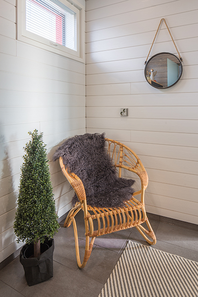 Sisustuspaneeli Cello Kielo 15x140x2370 STS(4) päätypontattu