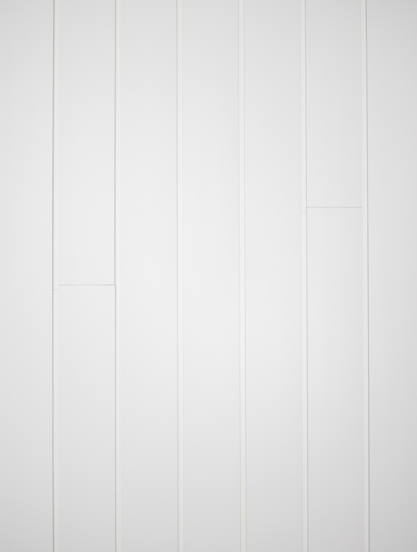 Sisustuspaneeli Saga 15x120x2370mm STS valkoinen
päätypontattu 1,26m²