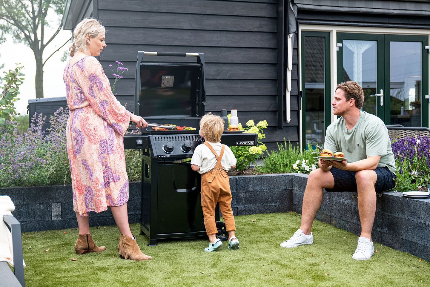 Kaasugrilli Napoleon Legend 365