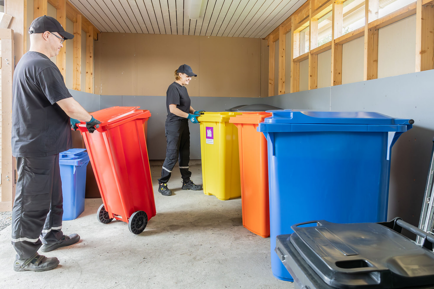 Jäteastia Helesi 240l punainen