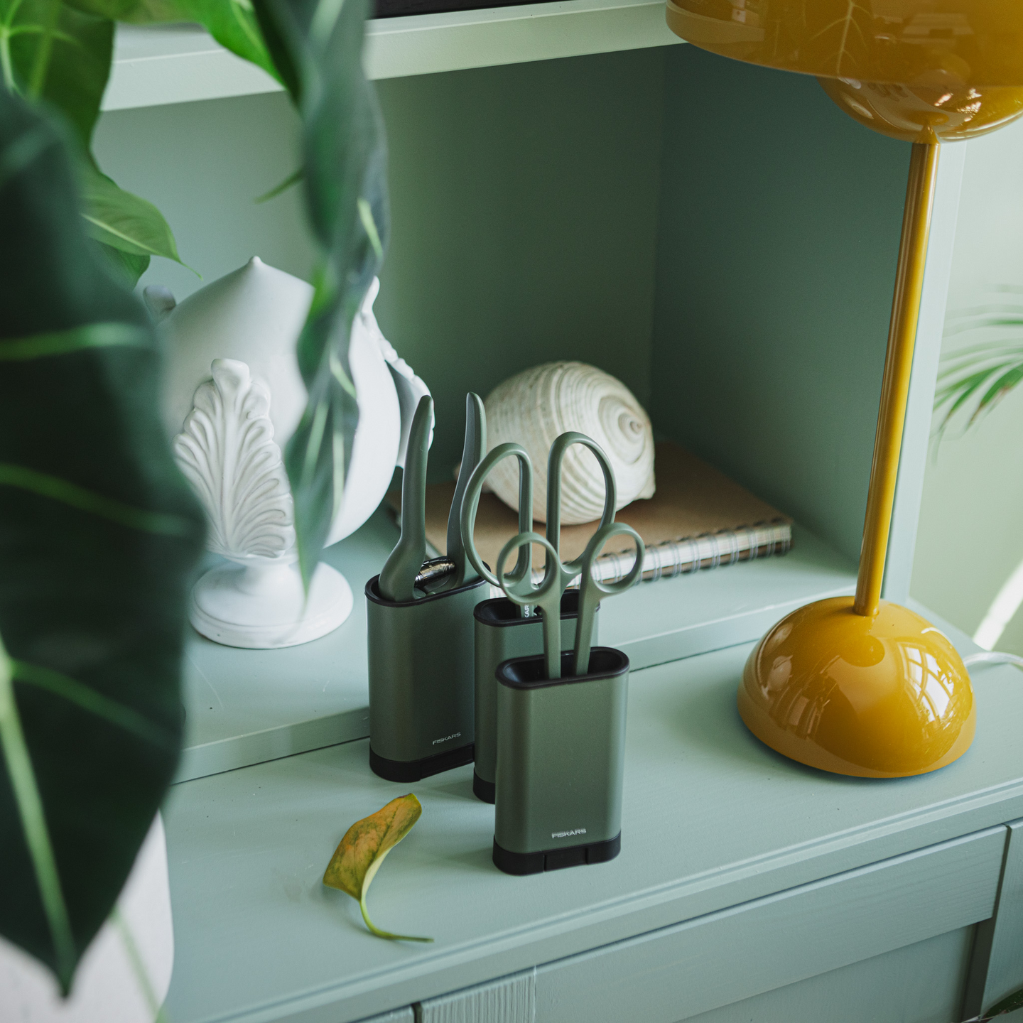 Leikkaus setti Fiskars 3-os viherkasveille+teline