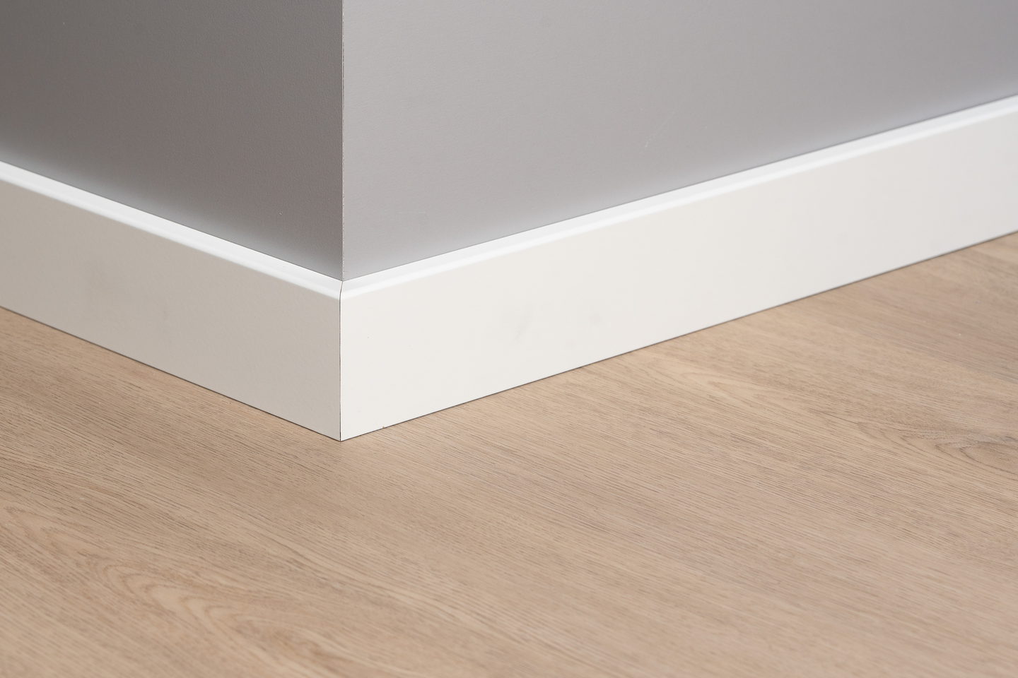 Jalkalista Cello 12x58x3300mm MDF valkoinen 30500