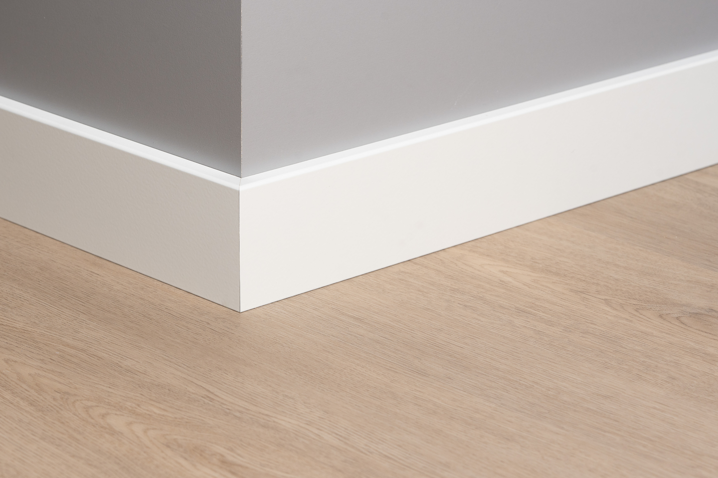 Jalkalista Cello 12x70x3300mm MDF valkoinen 30700