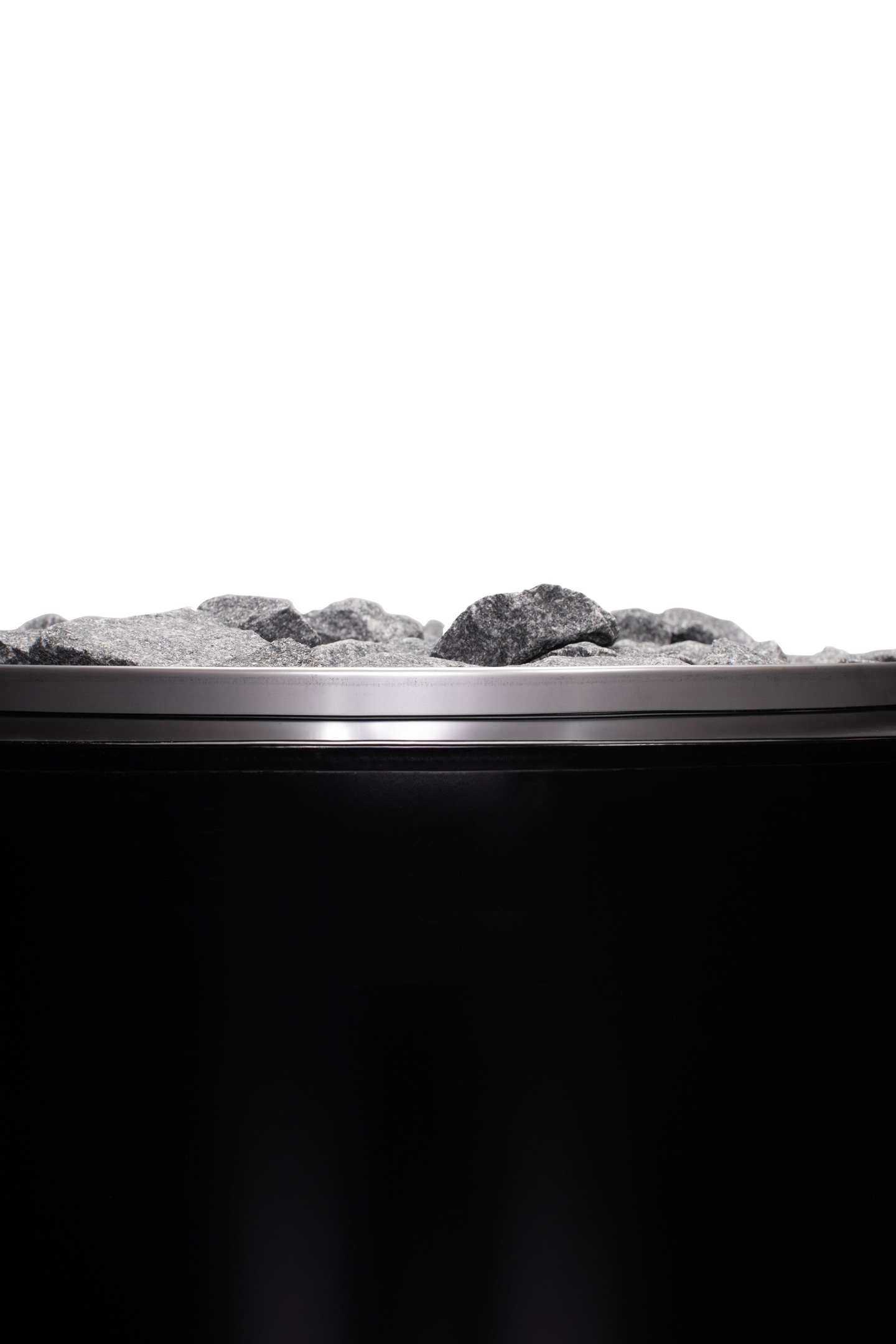 Puukiuas Narvi Luosto VS Black vesisäiliöllä