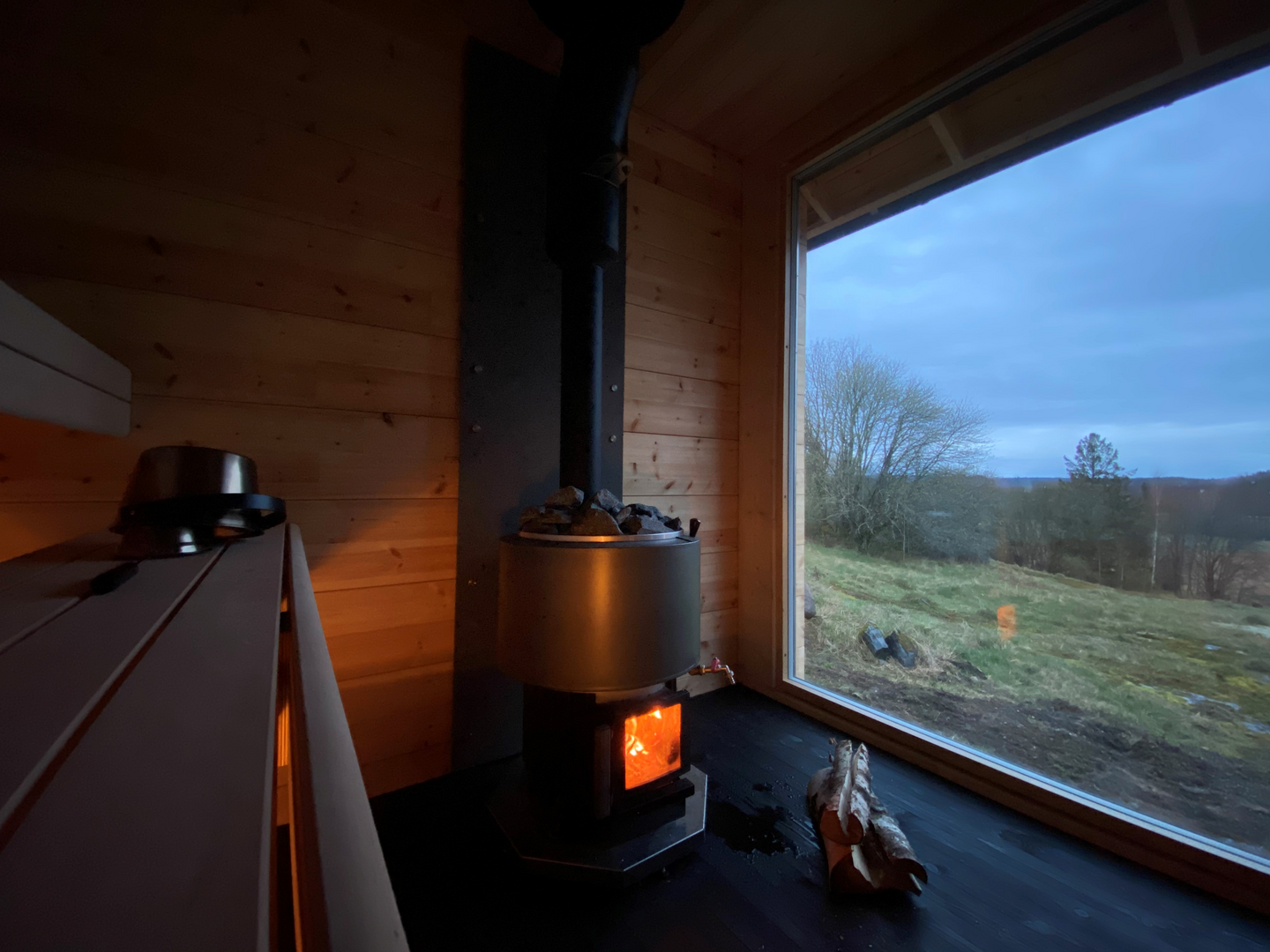 Puukiuas Narvi Luosto vesisäiliöllä 2145