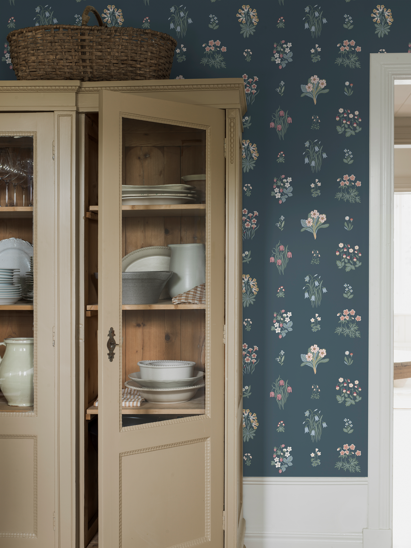 Kuitutapetti Boråstapeter Österlen Ängslfora 6952 10,05m