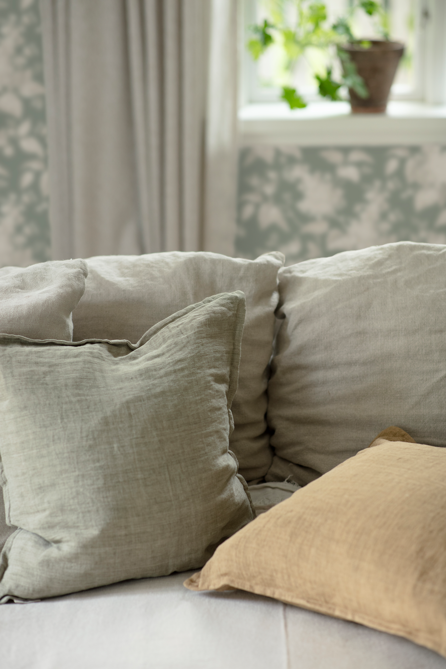 Kuitutapetti Boråstapeter Österlen 6963 Syren 10,05m