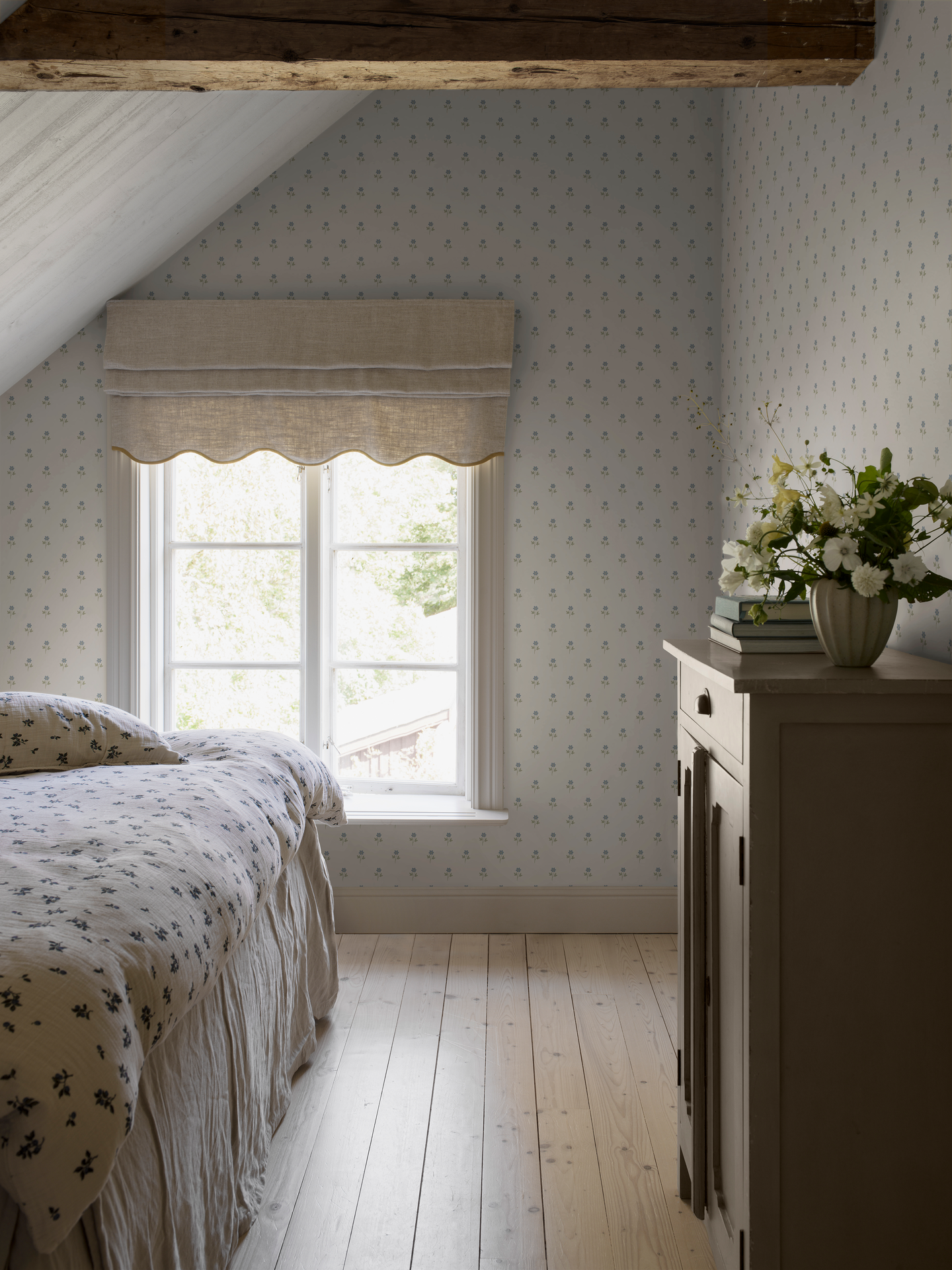 Kuitutapetti Boråstapeter Österlen 6974 Anemone 10,05m