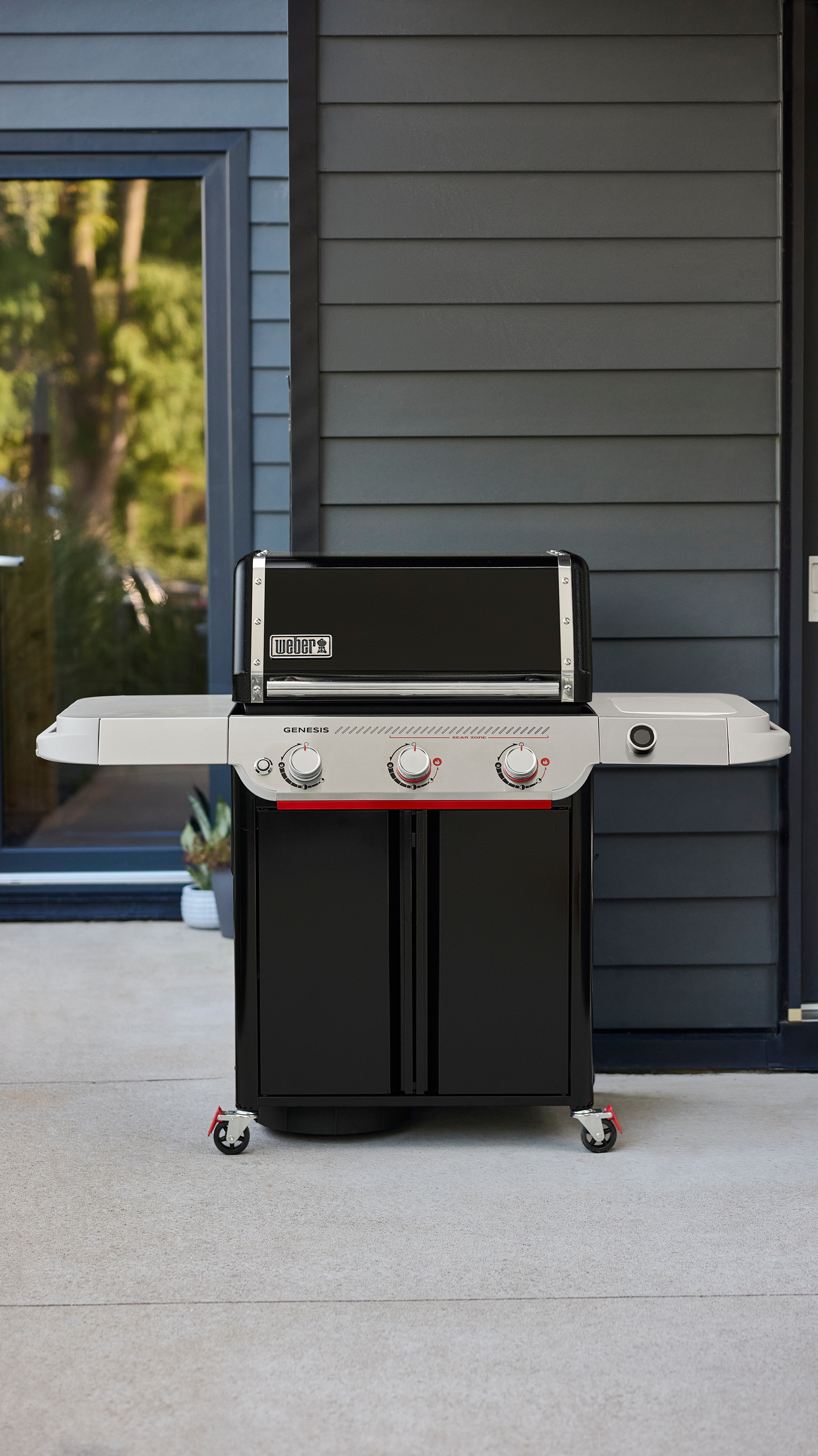 Kaasugrilli Weber Genesis E-325W