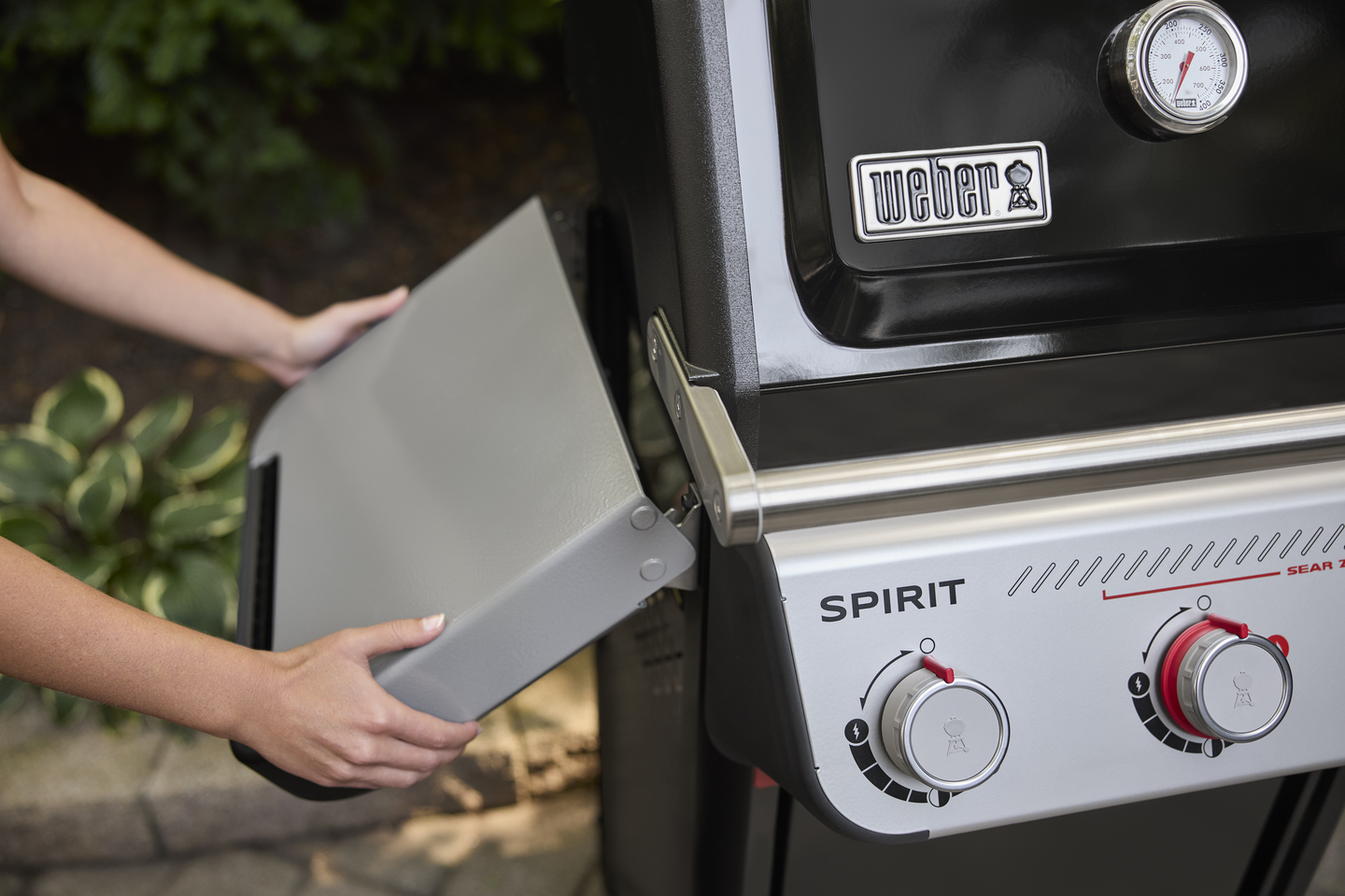 Kaasugrilli Weber Spirit E-325