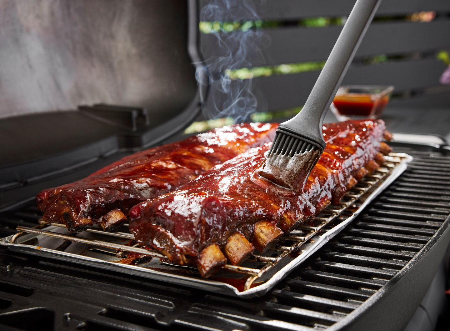 Kaasugrilli Weber Q3200N+ jalustalla