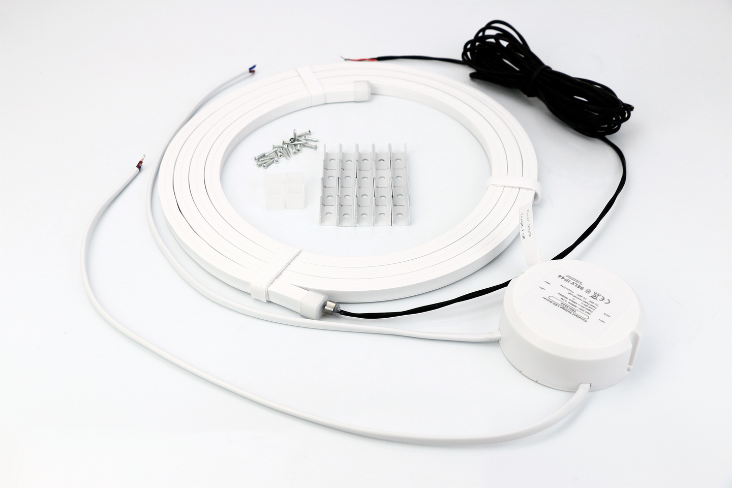 Led-valonauhasetti Cello 2,5m saunaan 260lm/m 2700K IP44/65