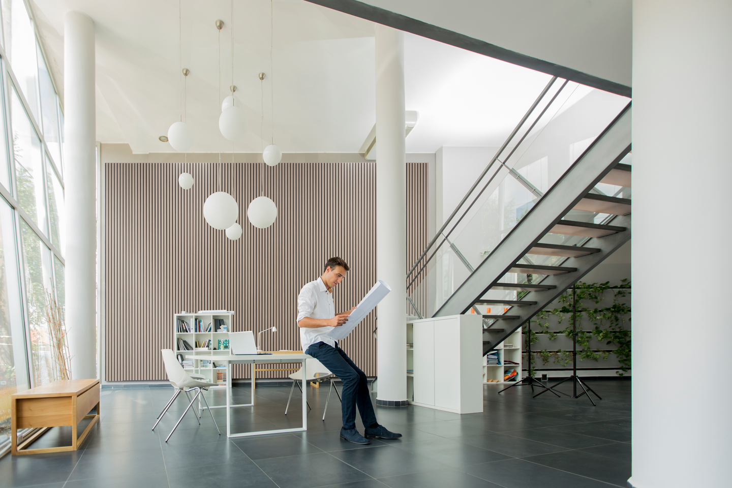 Akustiikkarimapaneeli Cello 22x600x2700 antiikkitammi