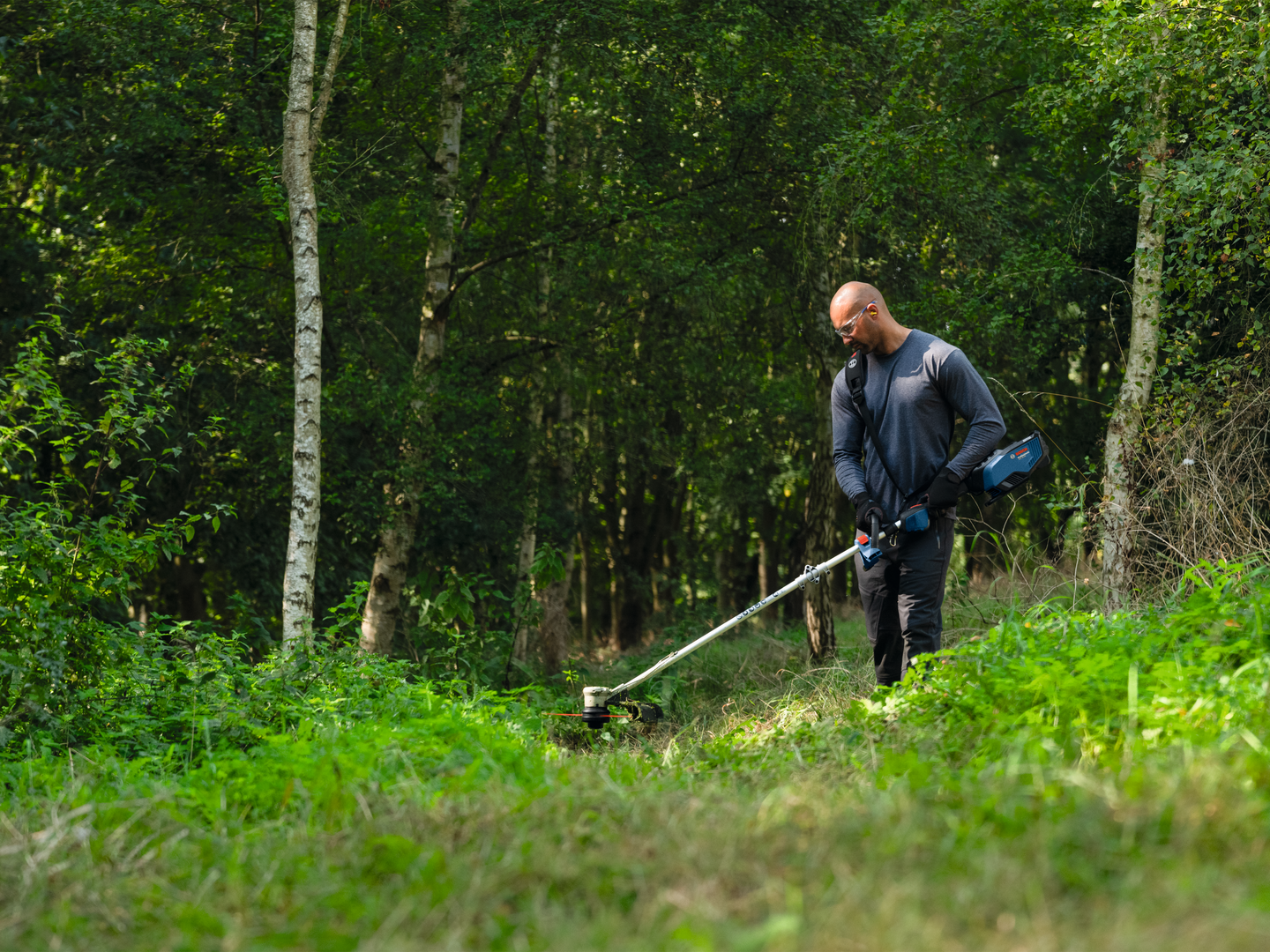 Akkuruohotrimmeri Bosch GRT 18V-40 Solo