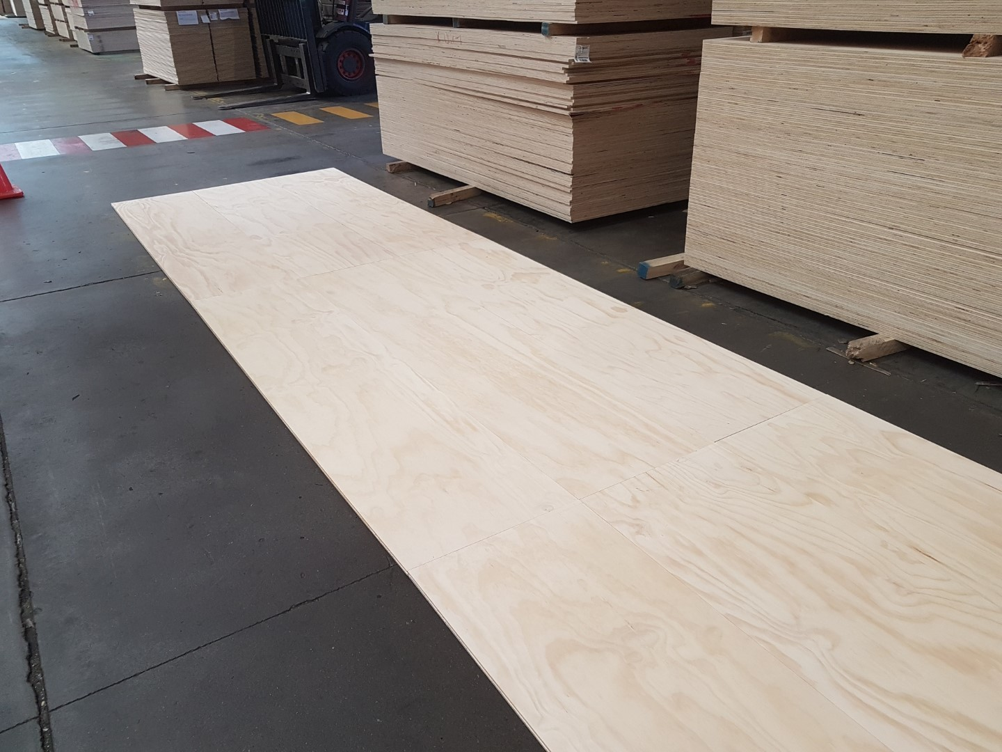 Havuvaneri AraucoPly C/C 15x2400x1200 CL 2,88m²