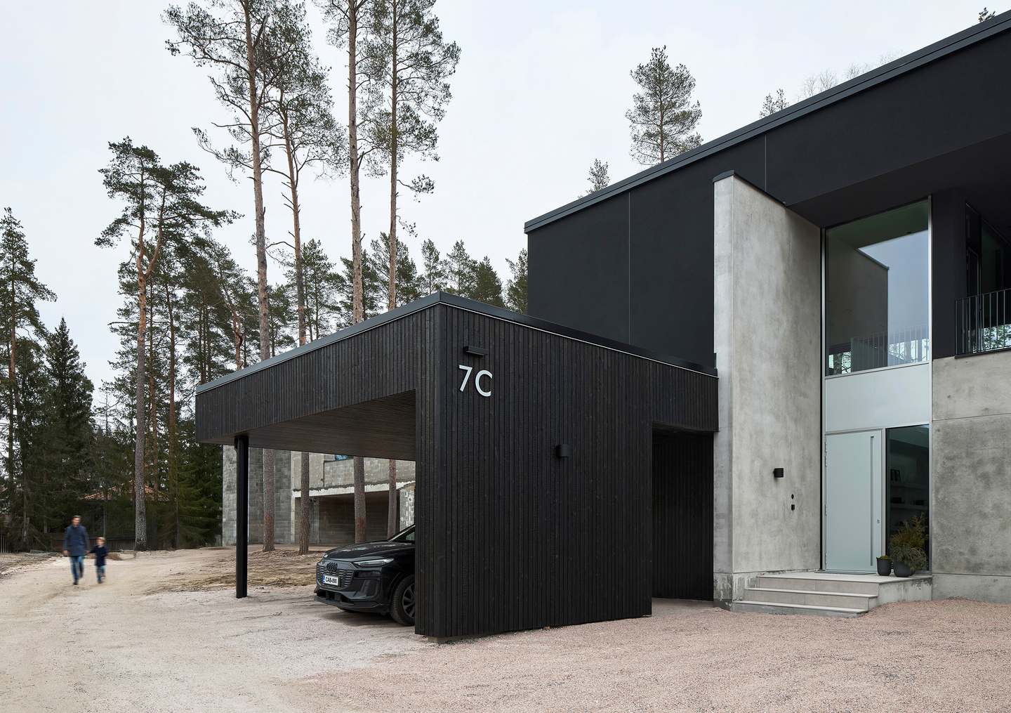 Sisustuspaneeli Hiil 22x120 Kiertopuu® mänty Hiili