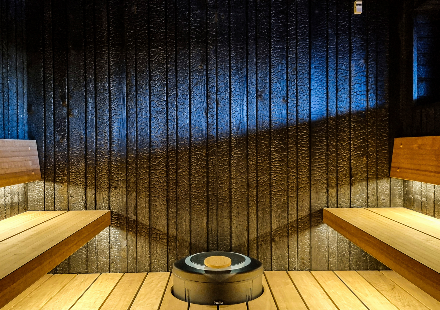 Sisustuspaneeli Hiil 22x120 Kiertopuu® mänty Hiili