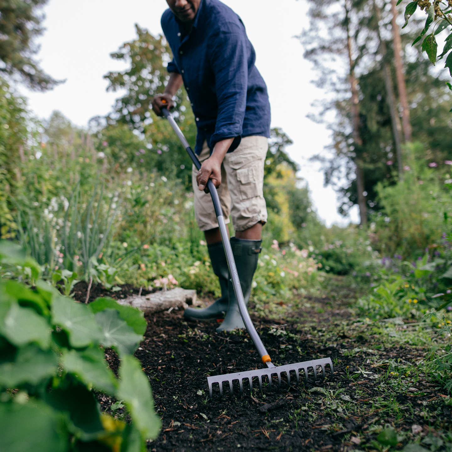 Rautaharava Fiskars Ergonomic taivutettu varsi