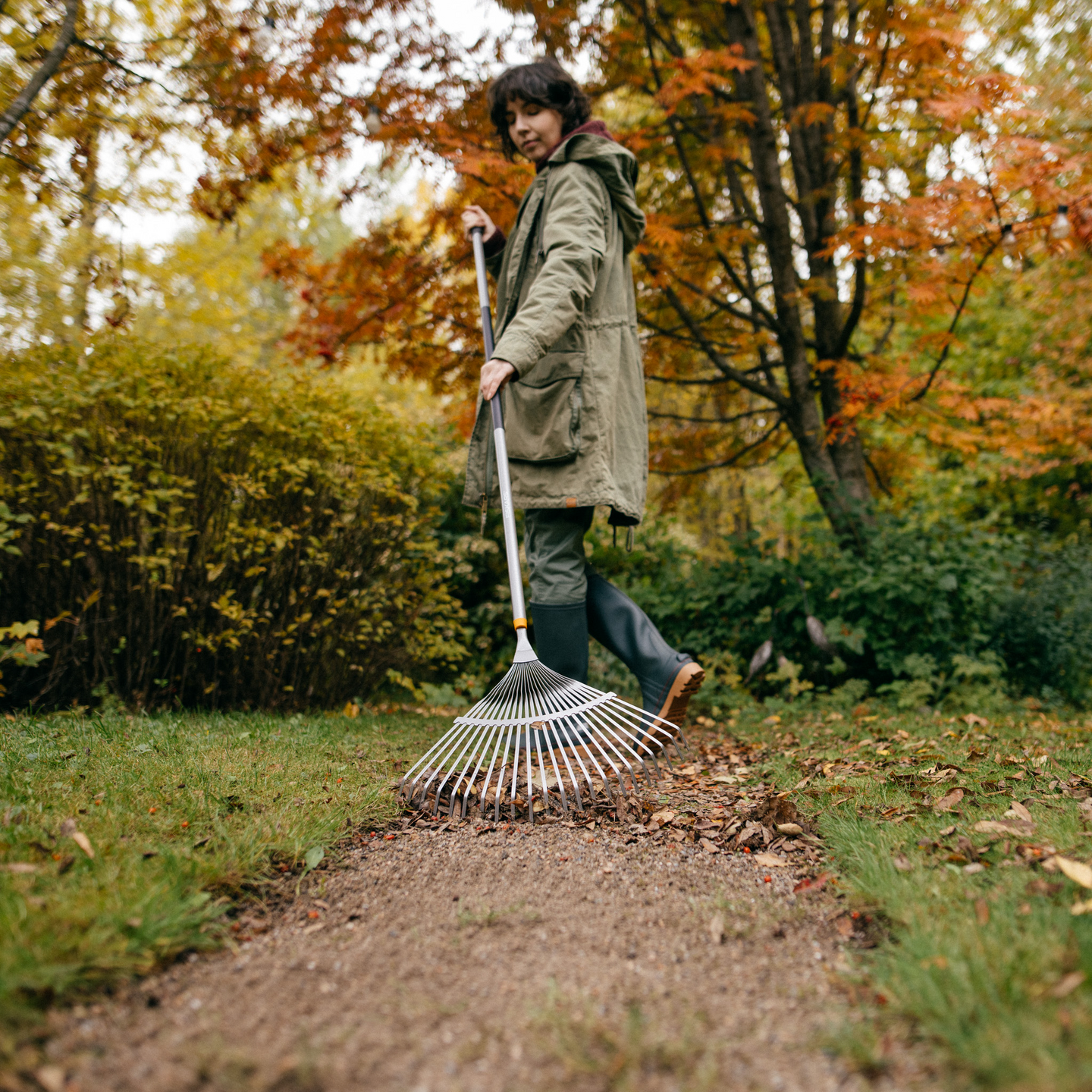 Lehtiharava Fiskars Ergonomic metallinen