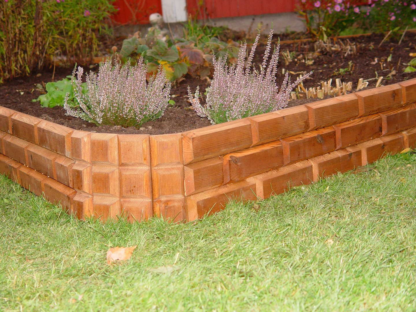 Reunuselementti kulmaosa Tammiston Puu