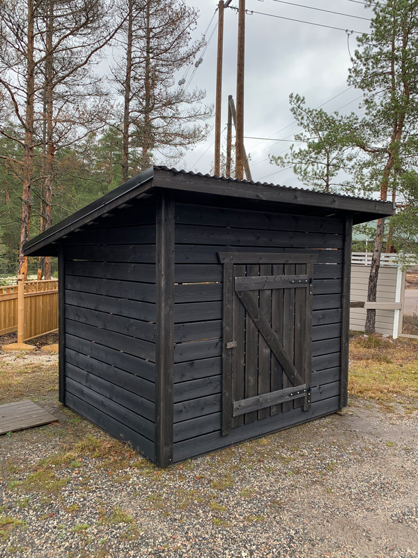 Polttopuuvarasto Tammisto 245x205cm rakolaudoituksella