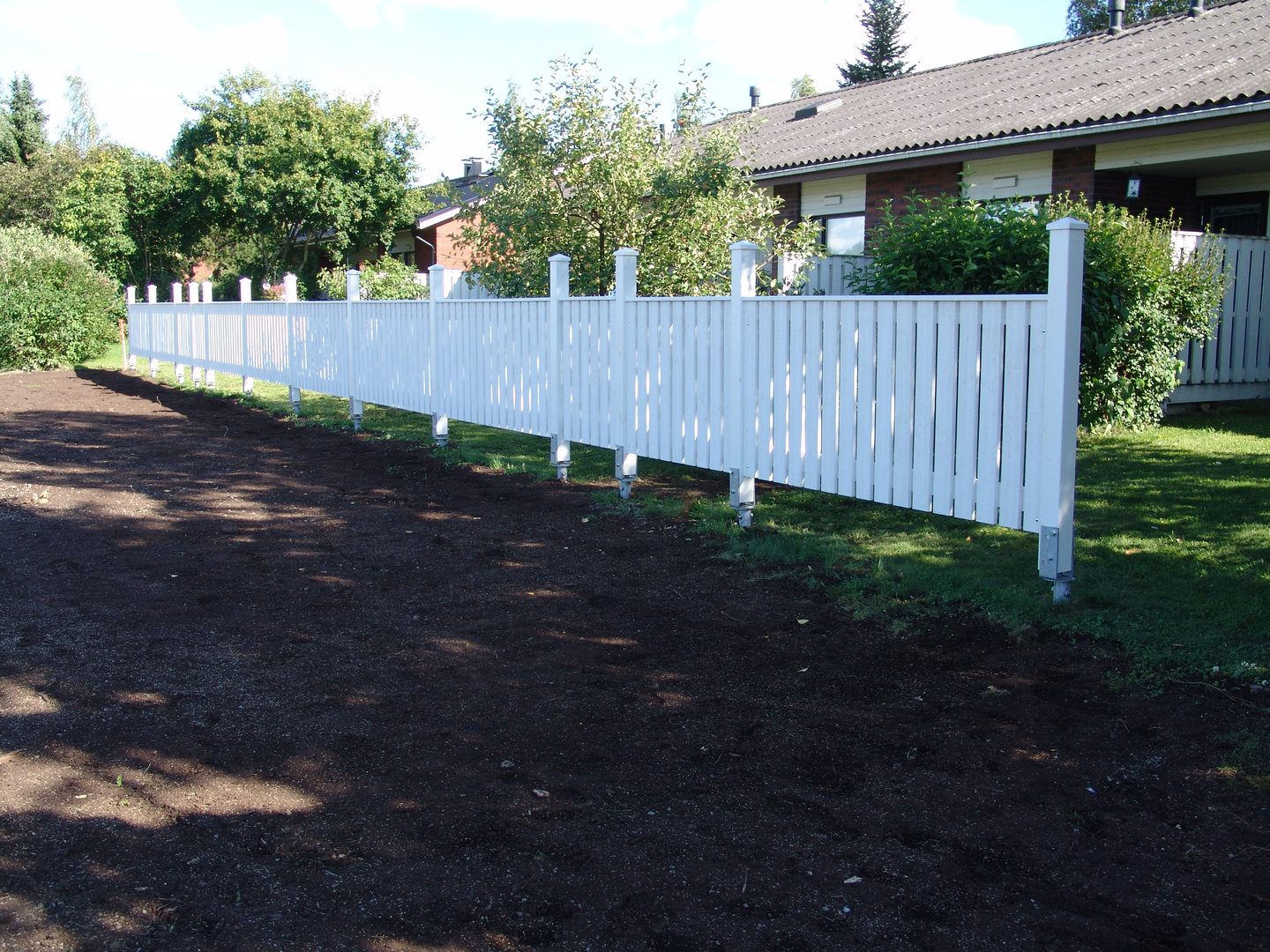 Aitaelementti Tammiston Puu 200x90cm Aavikko-aita maalattu valkoinen