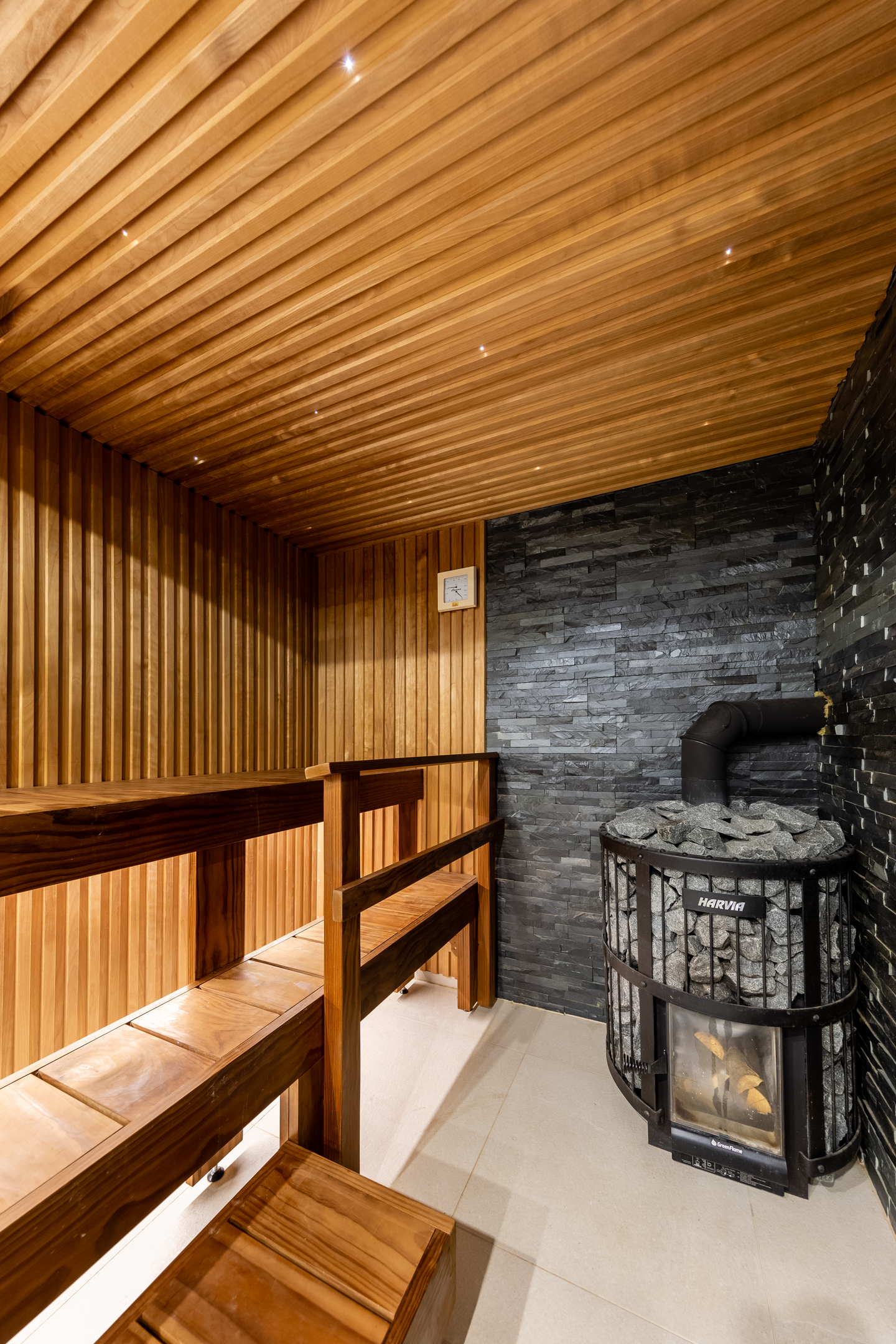 Kiuaskaide Thermory 90x800x800 lämpökäsitelty haapa