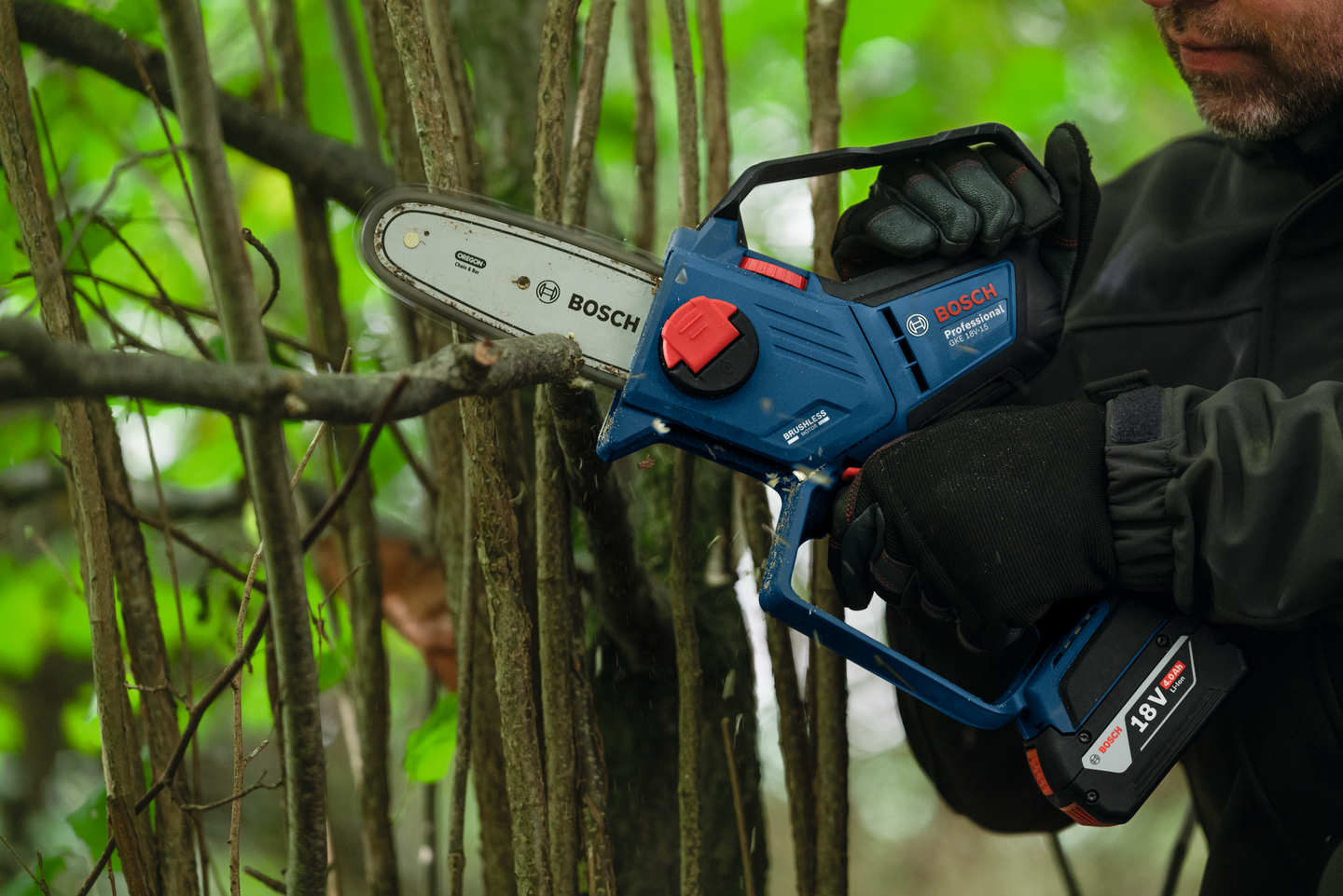 Akkuoksasaha Bosch GKE 18V-15 Solo