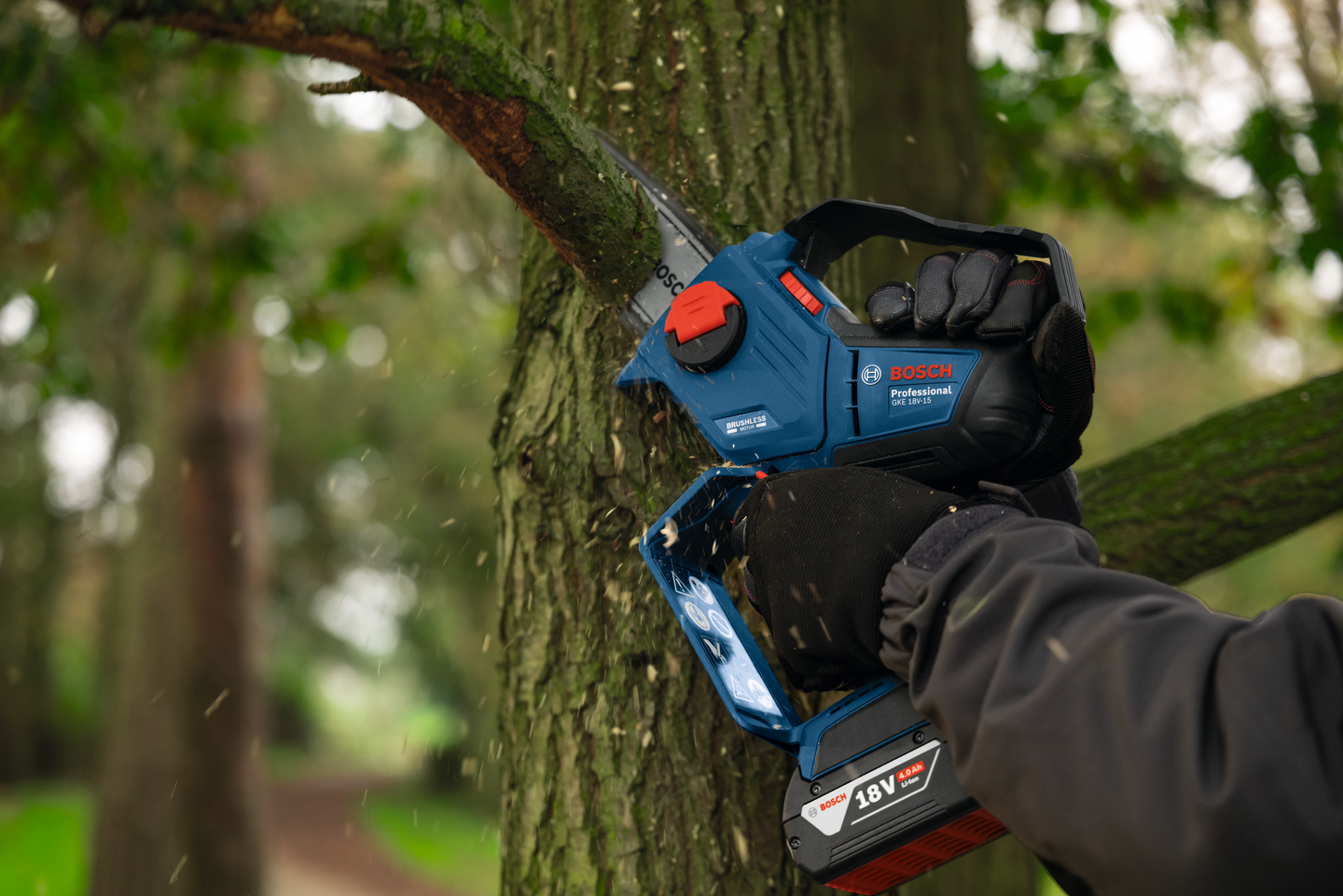 Akkuoksasaha Bosch GKE 18V-15 Solo