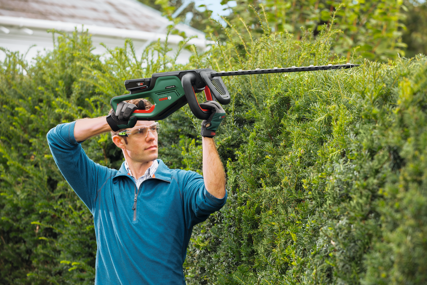 Akkupensasleikkuri Bosch UniversalHedgeCut 18-50 Solo