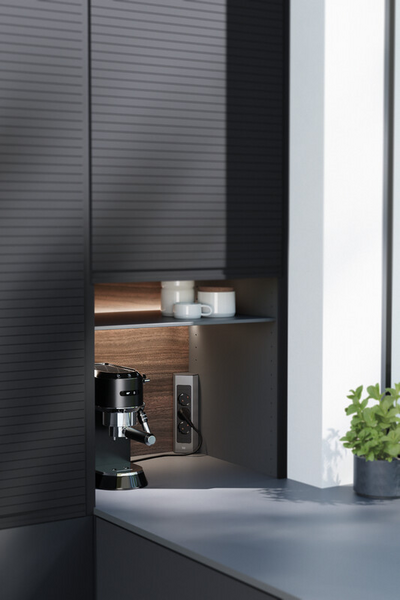 Pistorasiapaneeli Casia2 3x pr rosteri