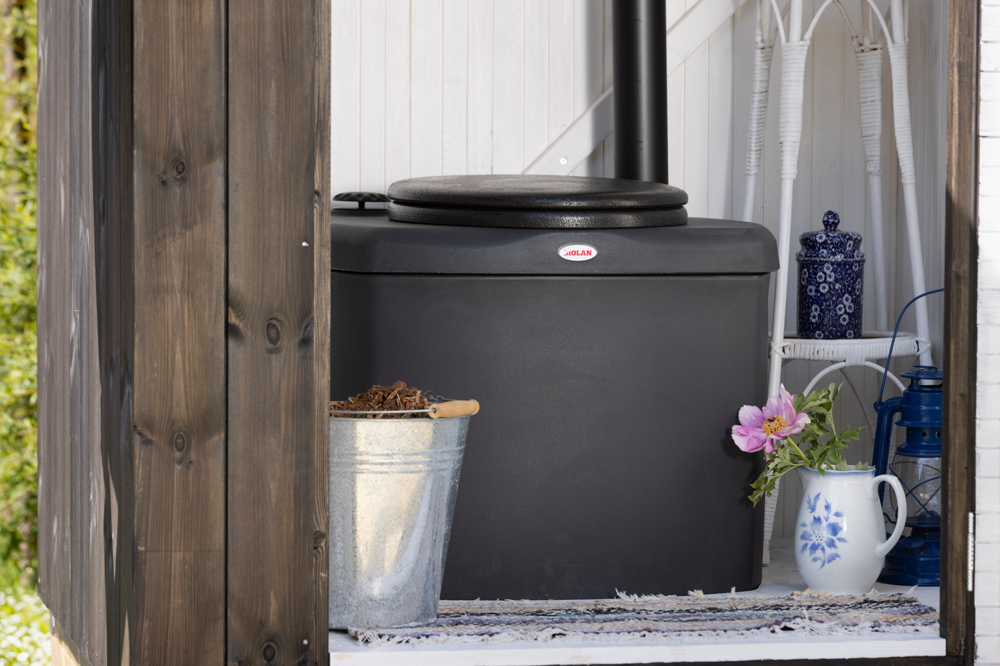 Kompostikäymälä Biolan Eco tummanharmaa