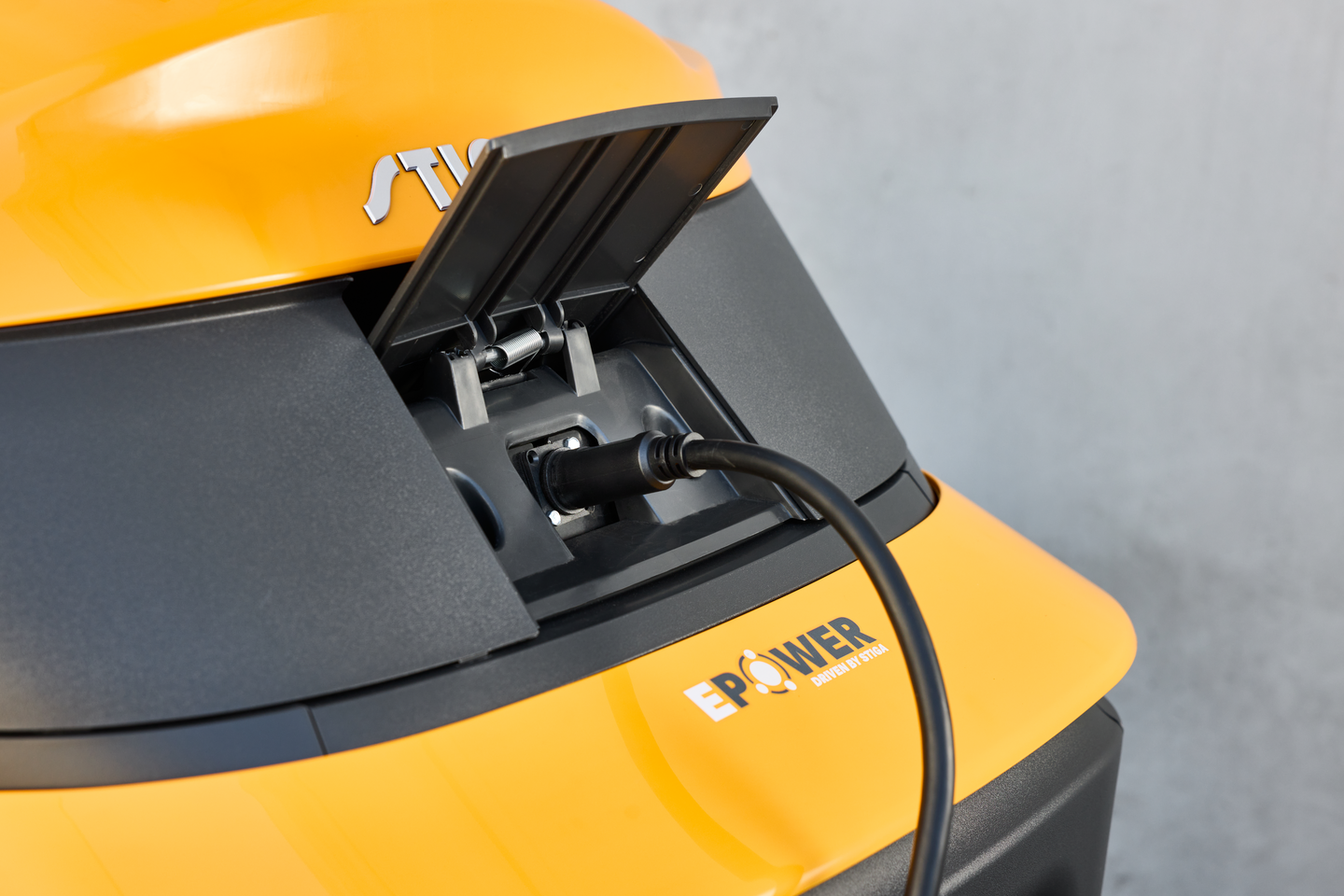 Akkuajoleikkuri Stiga Gyro 500 E