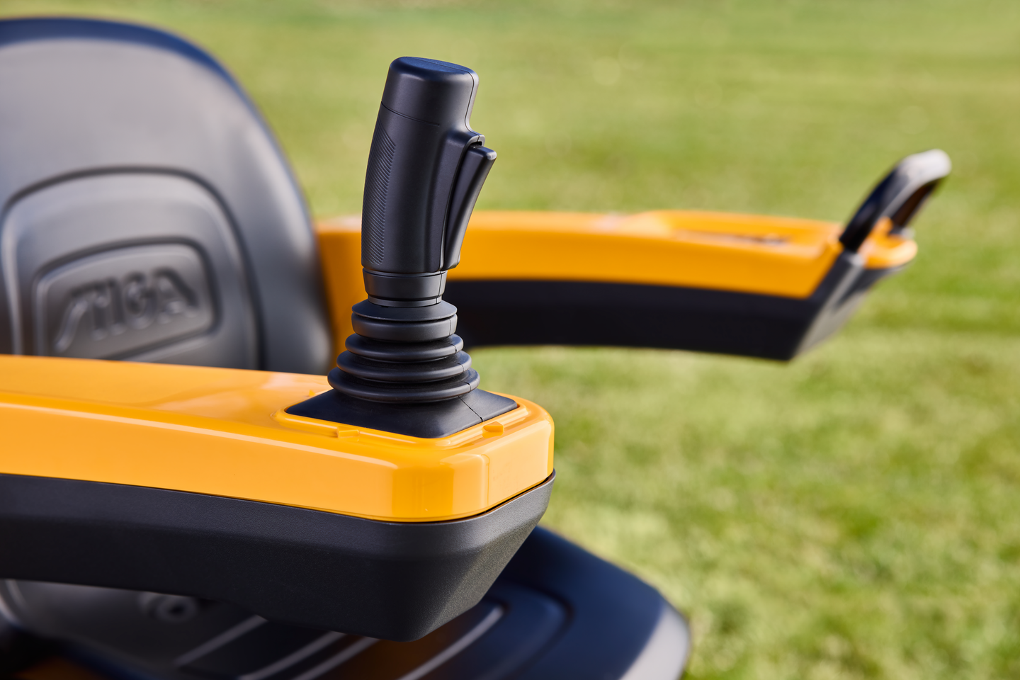 Akkuajoleikkuri Stiga Gyro 500 E