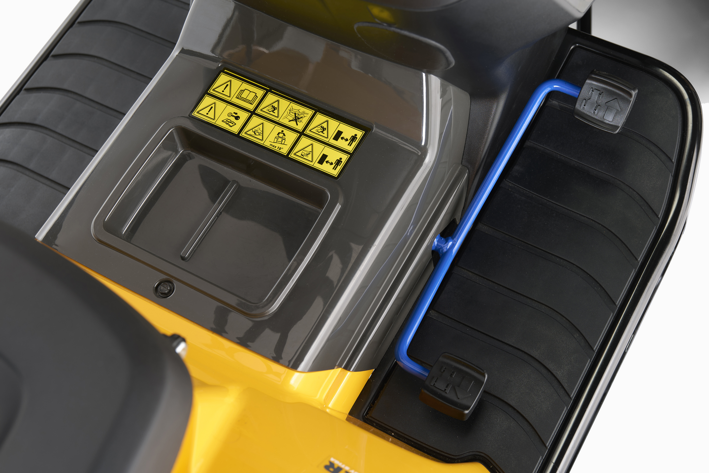 Akkuajoleikkuri Stiga Estate 584 E