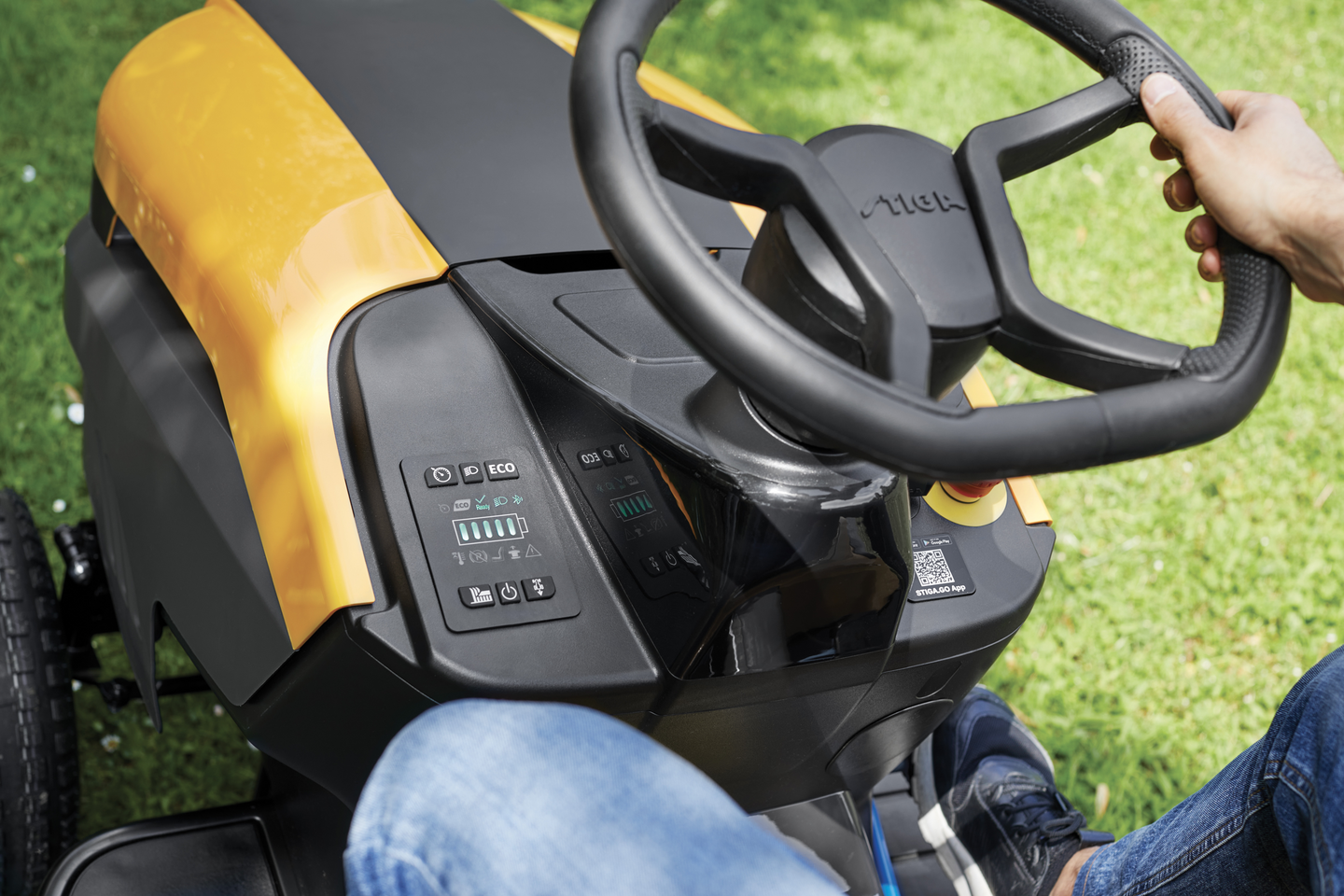 Akkuajoleikkuri Stiga Estate 584 E