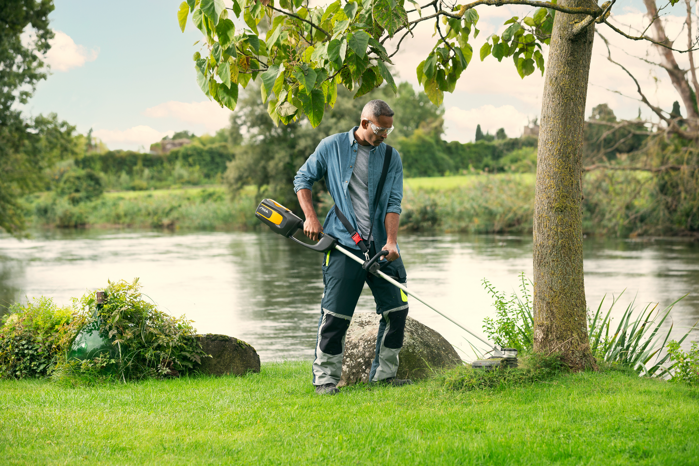 Akkutrimmeri Stiga BC 700 E runko